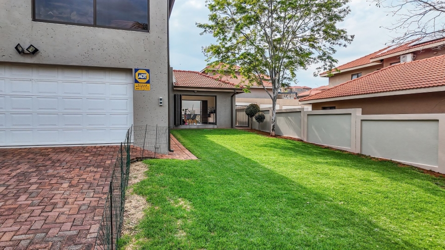 4 Bedroom Property for Sale in Boschdal North West
